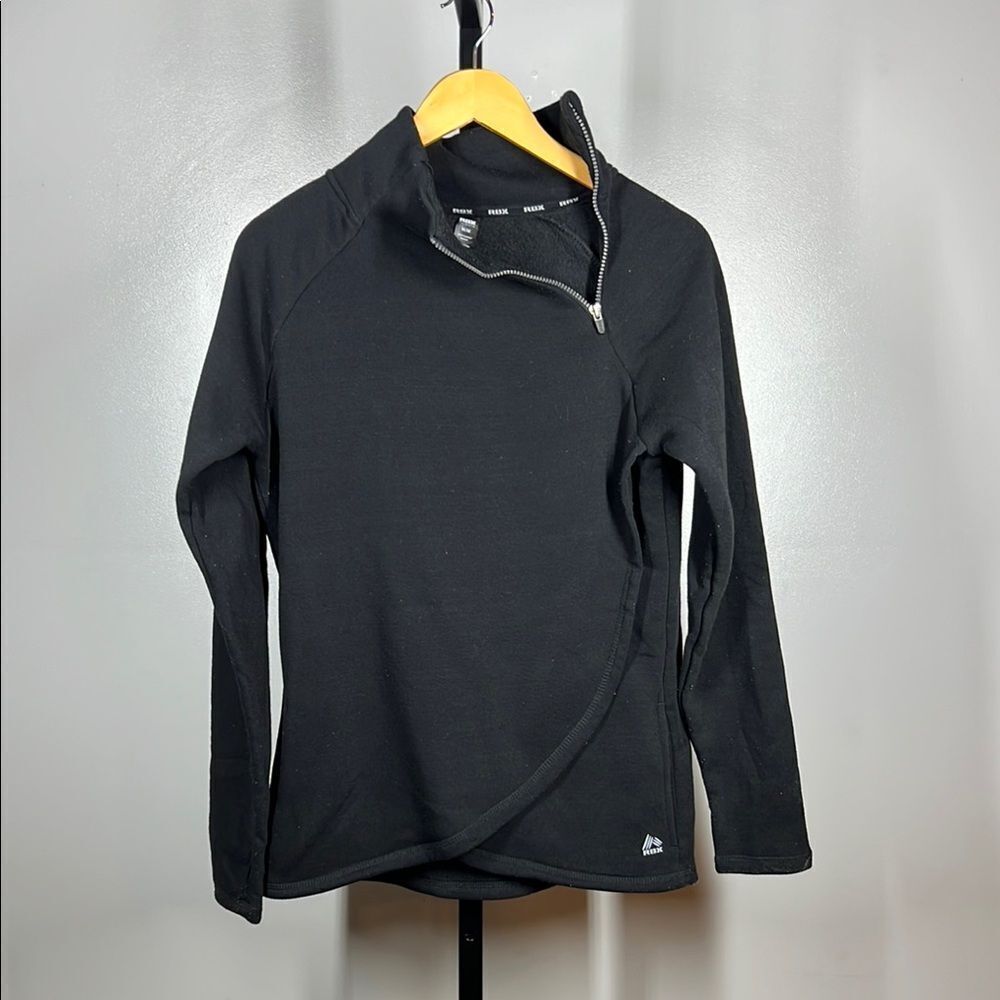 Reebok Black Long Sleeve Pullover
